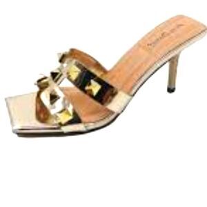 BRAND NEW ANNE MICHELLE GOLDTONE ROCKSTAR MULE SQUARE TOE WOMEN"S SANDAL